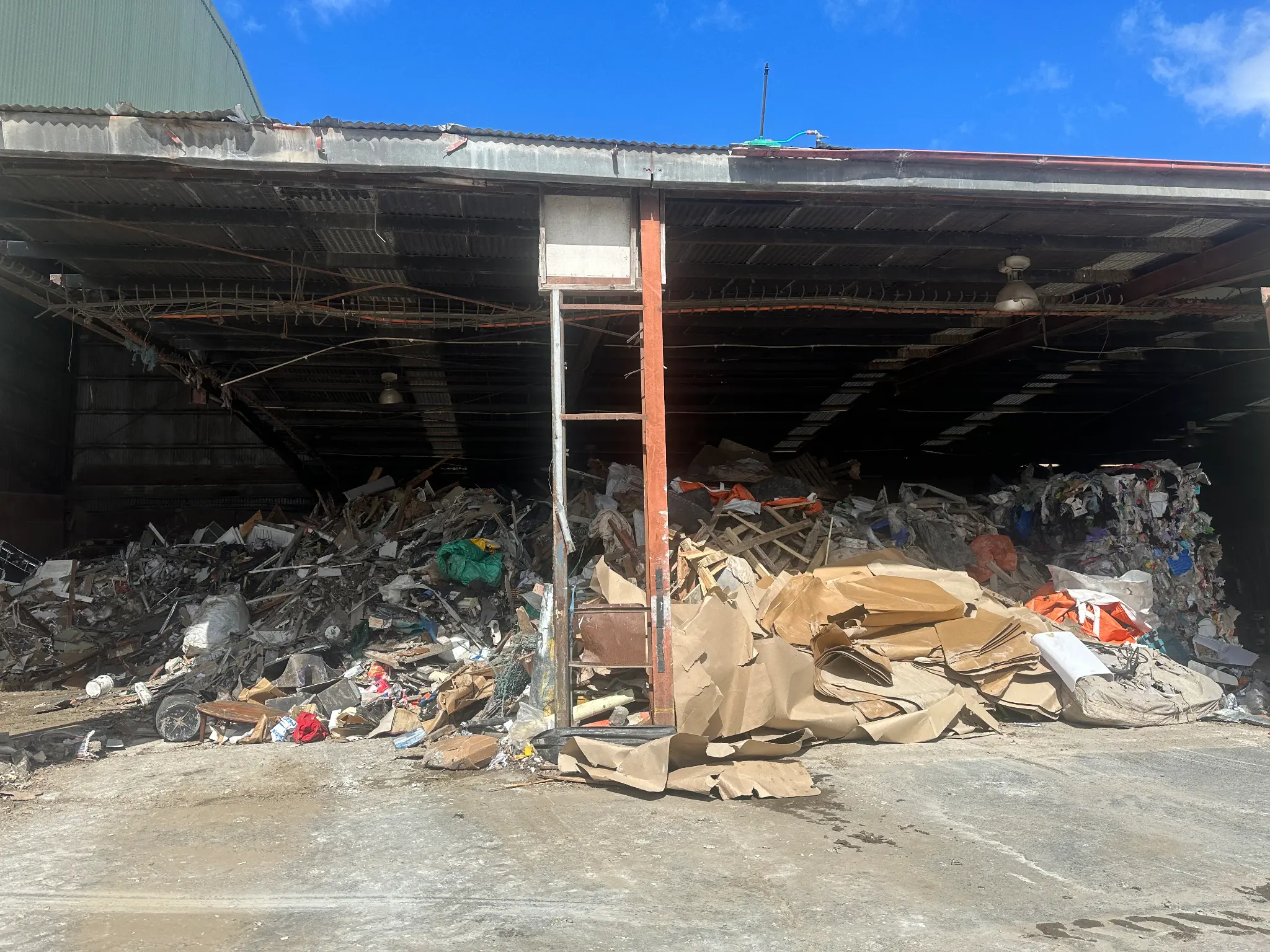 General waste drop off at Shoalhaven Recycling facility